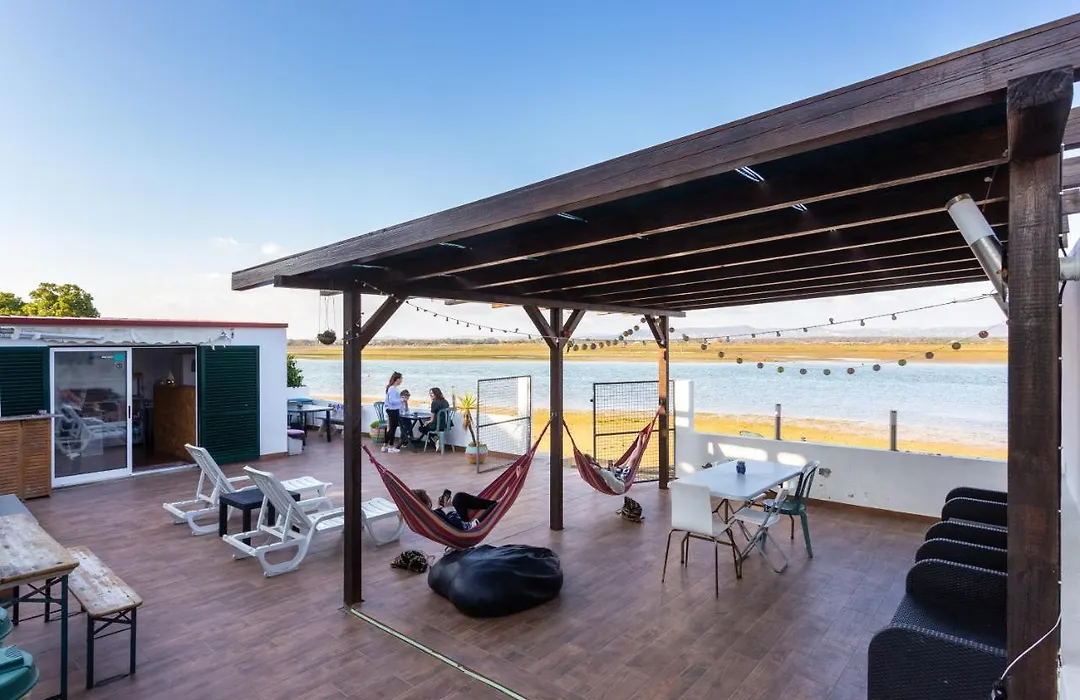 Faro Beach Life Hostel-1