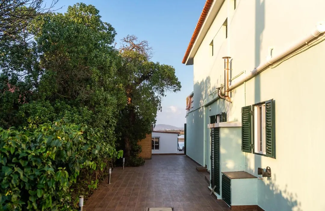 Faro Beach Life Hostel-1